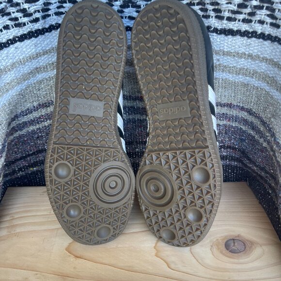 Adidas sambas size 6.5 - Picture 2 of 6